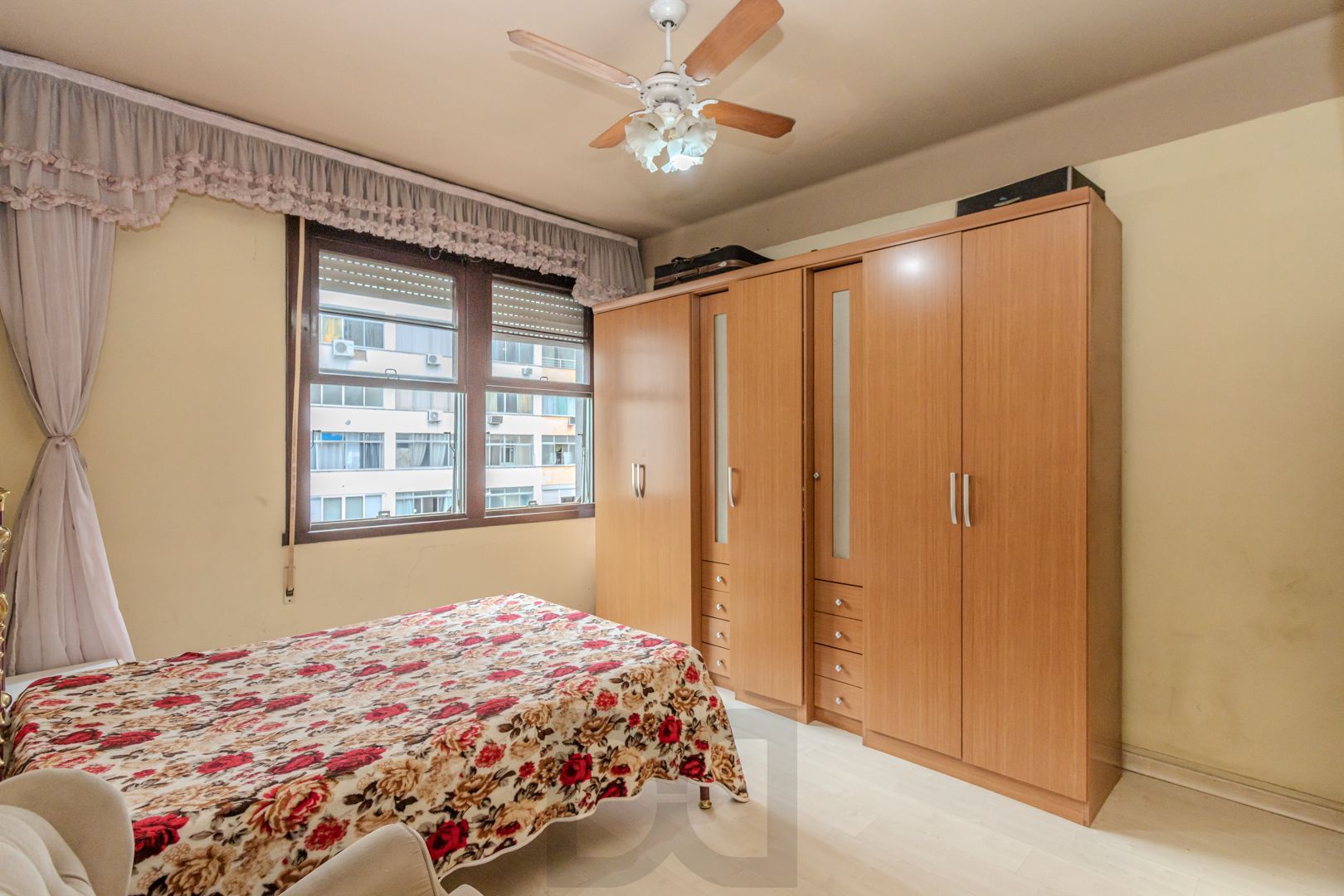 Apartamento no Centro de 4 dormitórios com 120m² — foto 10