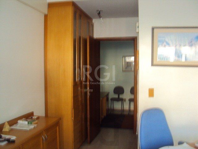 Conjunto / Sala para Venda MOBILIADA no bairro Petrópolis DESOCUPADA — foto 4