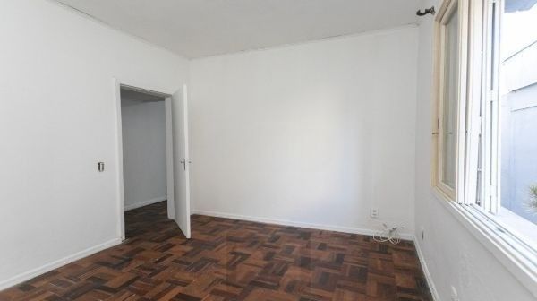 Apartamento no bairro Santa Cecilia de 2 dormitórios DESOCUPADO — foto 8