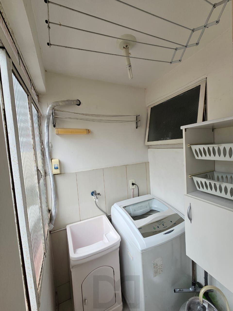 Apartamento no Partenon de 1 dormitório mobiliado DESOCUPADO — foto 21