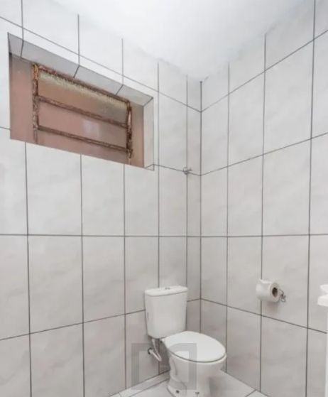 Apartamento de 2 dormitórios térreo DESOCUPADO no bairro Praia de Belas — foto 9