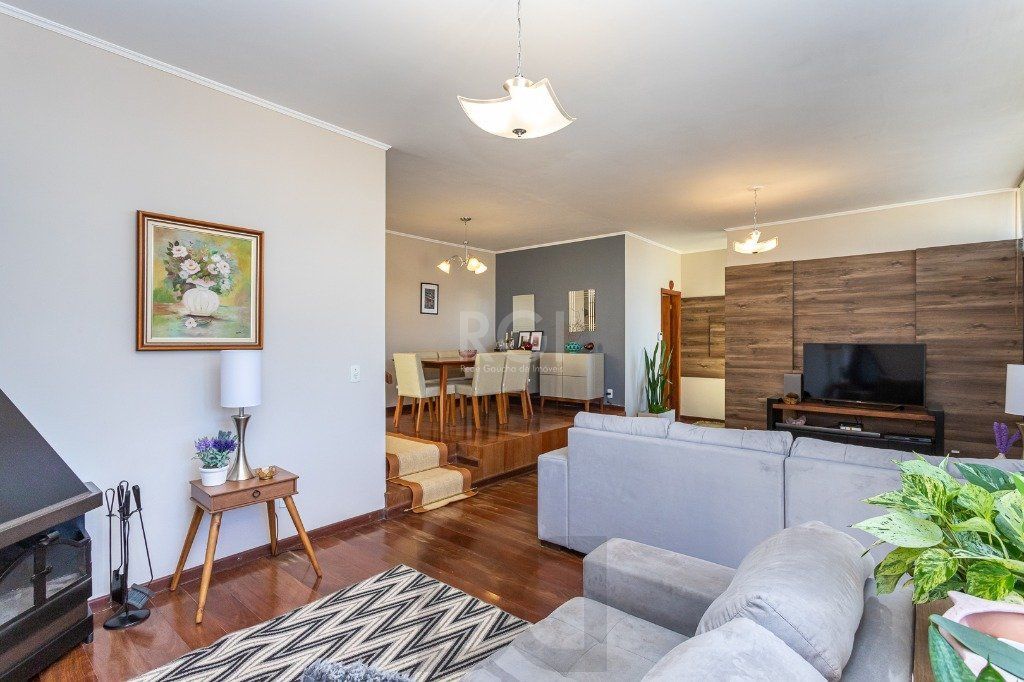 Casa no bairro Petrópolis de 3 dormitórios — foto 5