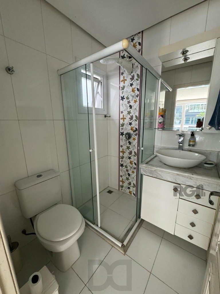 Casa de altíssimo padrão na zona norte de Porto Alegre. — foto 35
