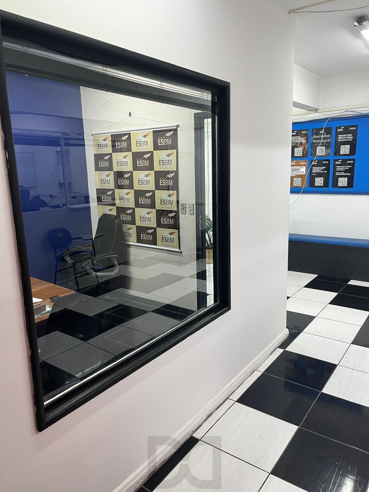 Sala comercial, andar inteiro com 193,90 m² — foto 2