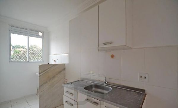 2 DORMITÓRIOS C/ VISTA PANORÂMICA E SUITE,DESOCUPADO, REFORMADO E SEMI MOBILIADO, C/VAGA COBERTA NO PORTO TERESÓPOLIS — foto 5