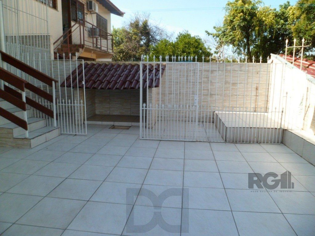 Casa / sobrado no bairro Jardim Itu de 3 dormitórios e pátio com piscina — foto 31