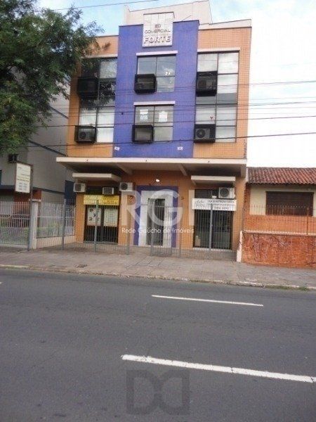 Sala Comercial no Menino Deus desocupada — foto 15