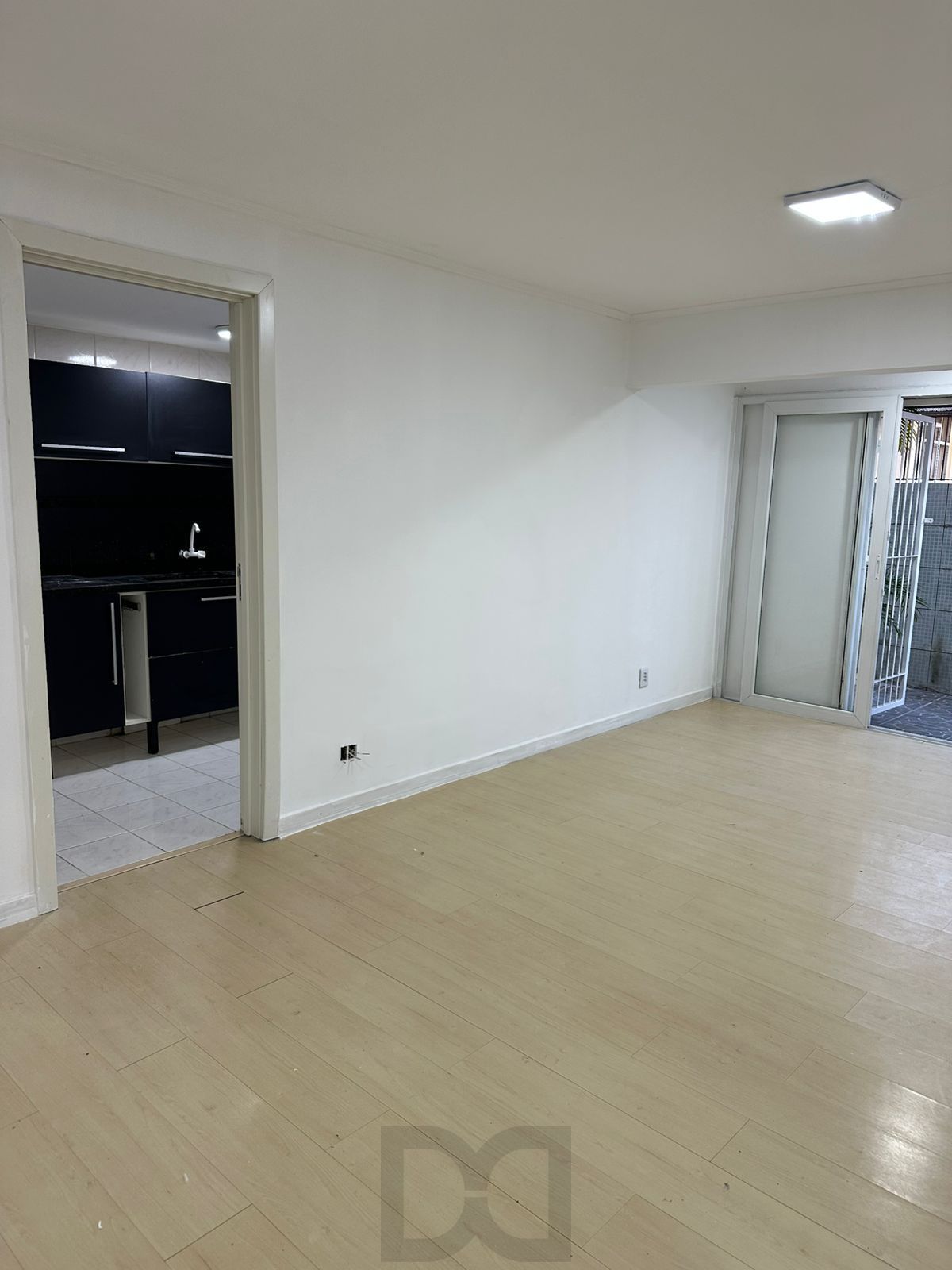 Apartamento com 3 Quartos, térreo com pátio privativo, 1 vaga coberta à Venda, 88m² privativos, só R$ 299.000 — foto 3