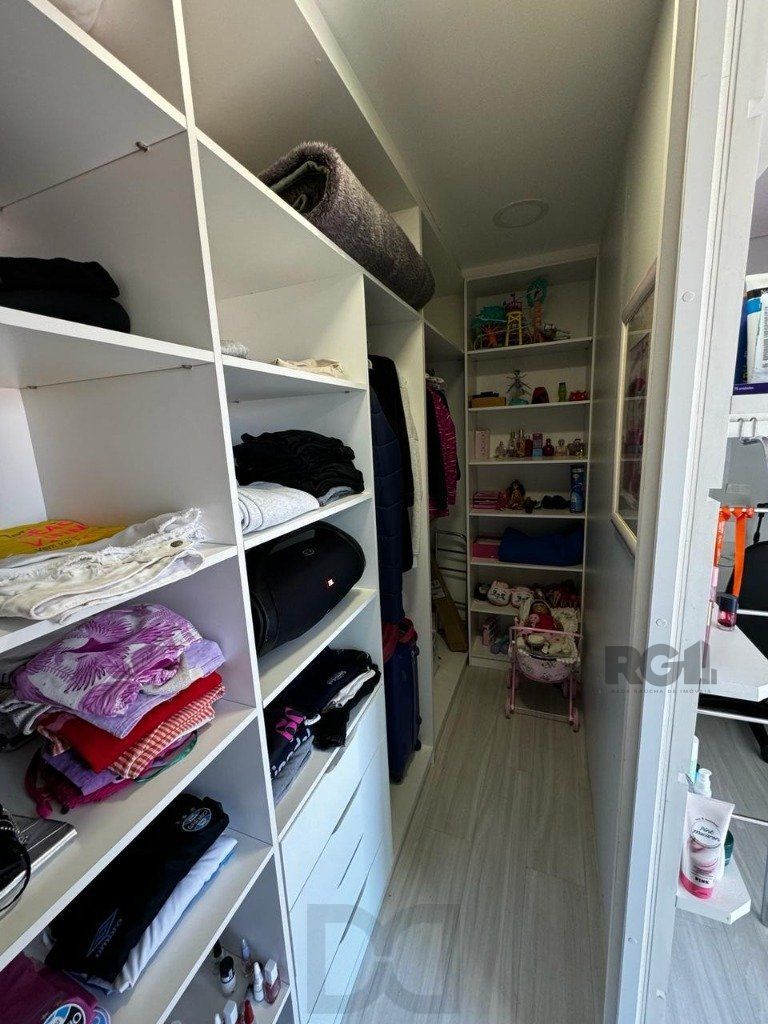 Casa de altíssimo padrão na zona norte de Porto Alegre. — foto 27