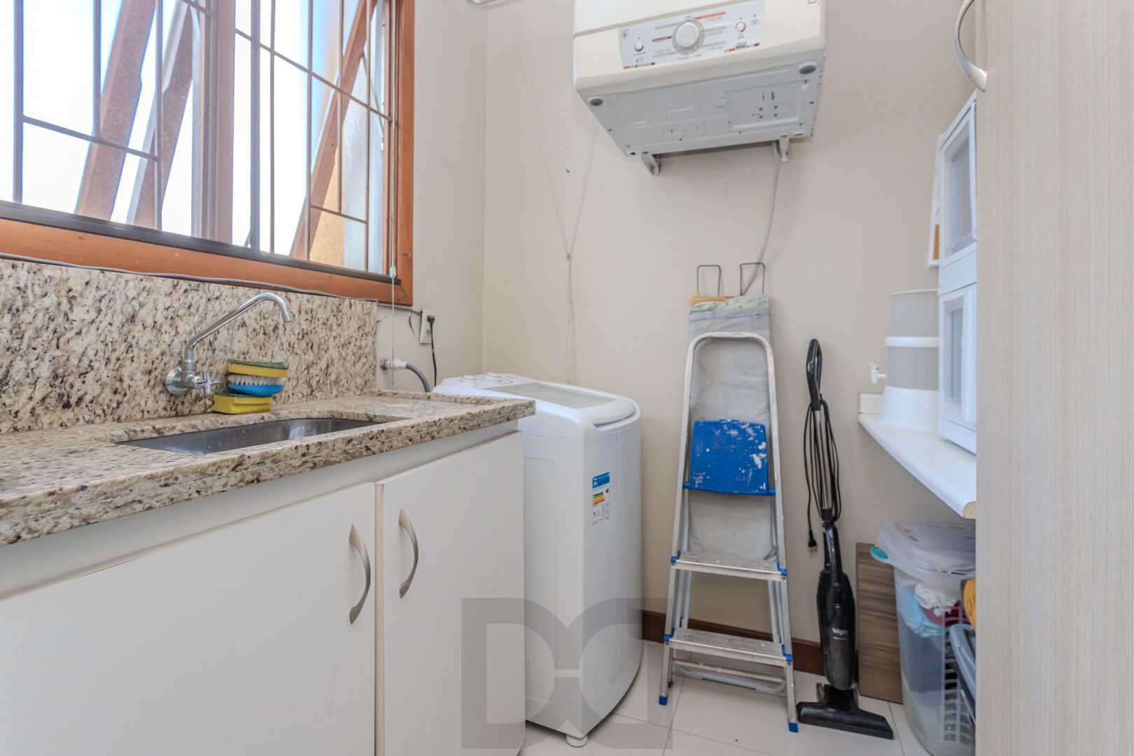 Casa sobrado no bairro Chácara das Pedras de 3 dormitórios e 2 vagas — foto 23
