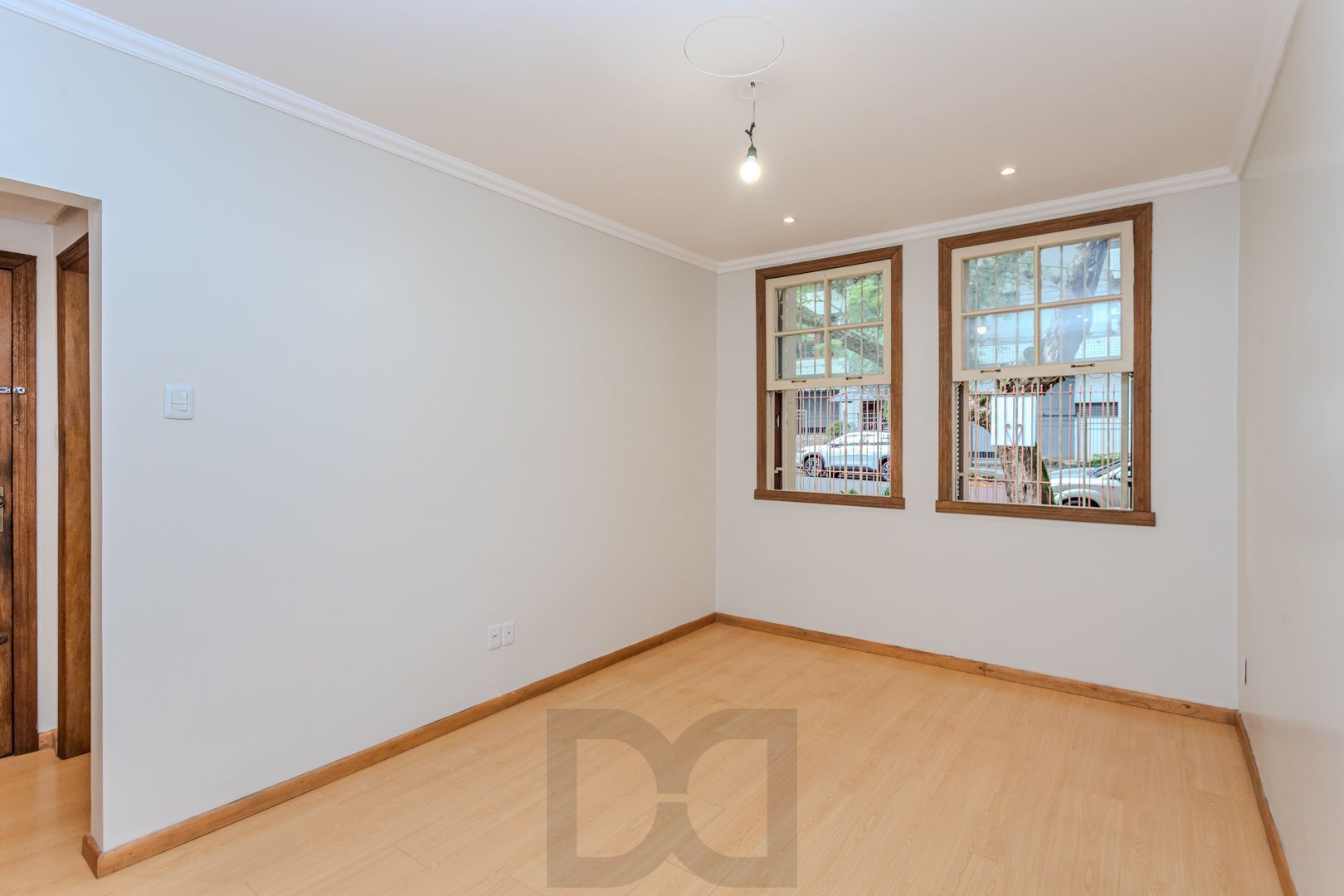 Apartamento no bairro Petrópolis de 2 dormitórios térreo com pátio DESOCUPADO — foto 3