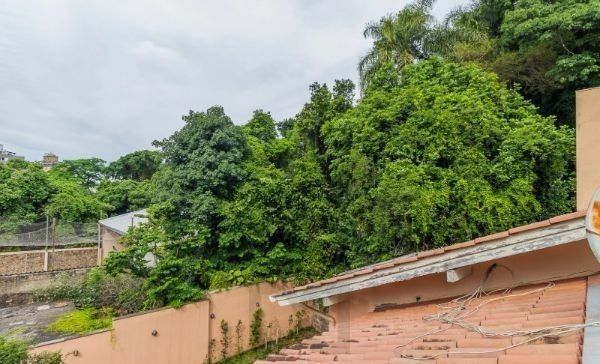 CASA DESOCUPADA E SEMI MOBILIADA, COM SUÍTE MASTER, SACADA, VISTA PANORÂMICA, EM AMPLO TERRENO NO SANTA TEREZA — foto 34