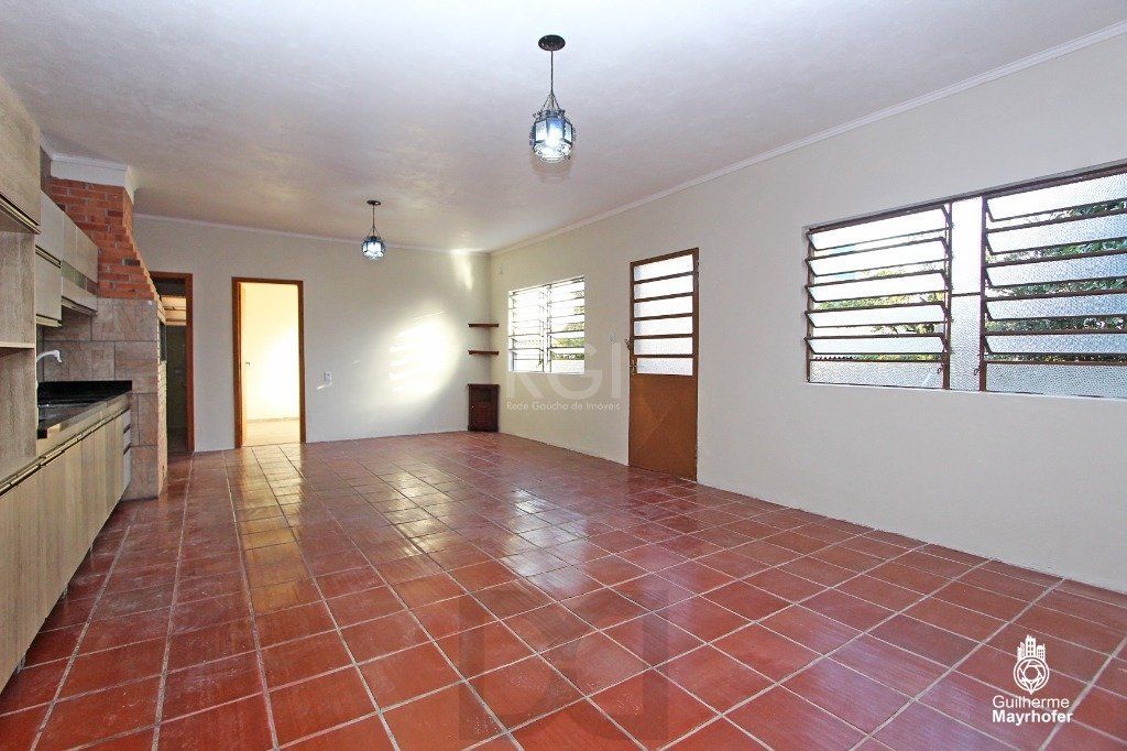 Casa no bairro Cavalhada de 3 dormitórios e amplo pátio — foto 30