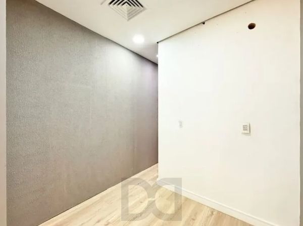 Loja Comercial na Av Cristóvão Colombo - DESOCUPADA — foto 12