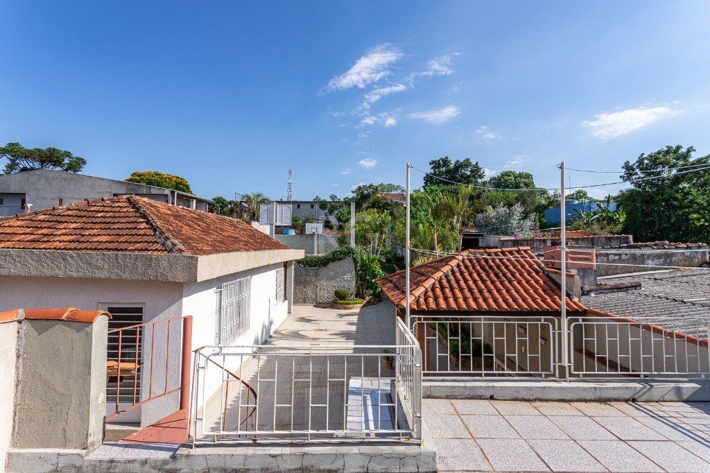 Casa sobrado no Partenon de 3 dormitórios e amplo pátio — foto 67