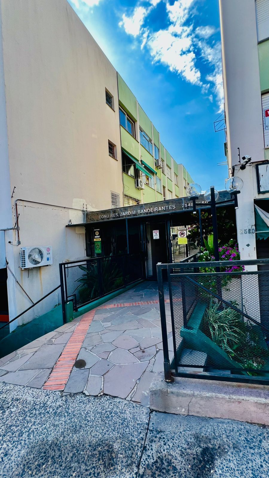 Apartamento no bairro Teresópolis de 2 dormitórios DESOCUPADO — foto 18