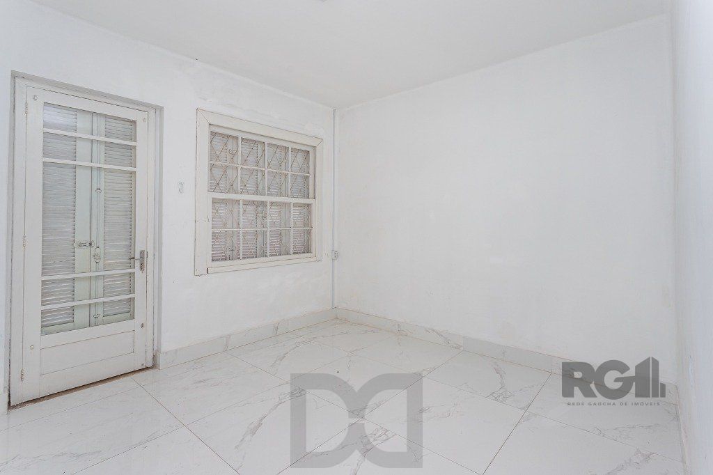 Casa Espaçosa de 3 Dormitórios à Venda no Bairro Moinhos De Vento! — foto 35