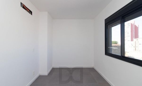 2 DORMITÓRIOS COM SUÍTE E CHURRASQUEIRA, VISTA PANORÂMICA, VAGA COBERTA E INFRA COMPLETA NO FREITAS 300!!! — foto 13