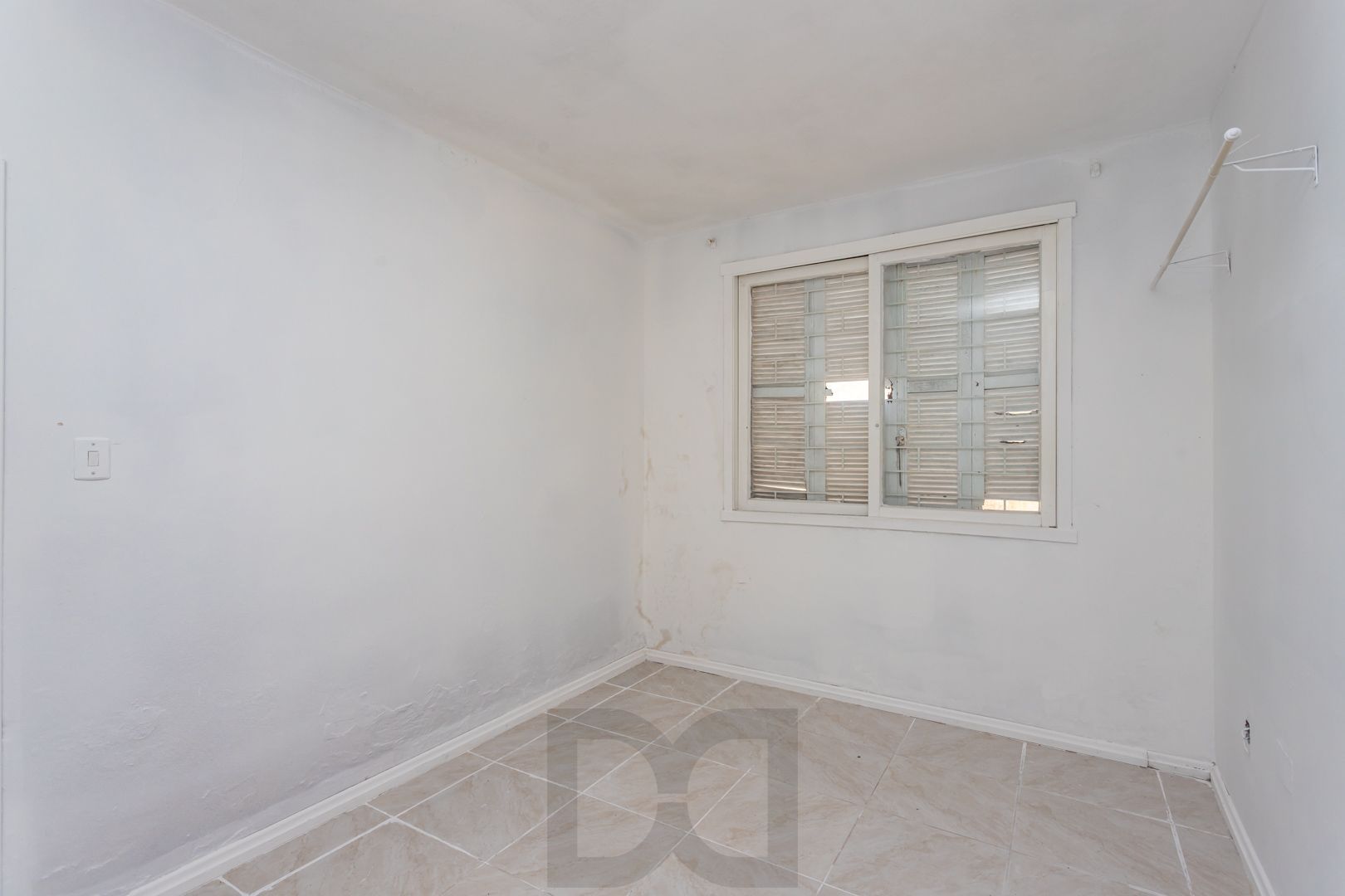 Apartamento no bairro Teresópolis de 2 dormitórios térreo com pátio — foto 11