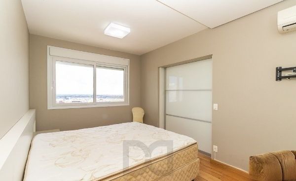 Apartamento no bairro Higienópolis de 2 dormitórios e 2 vagas — foto 17