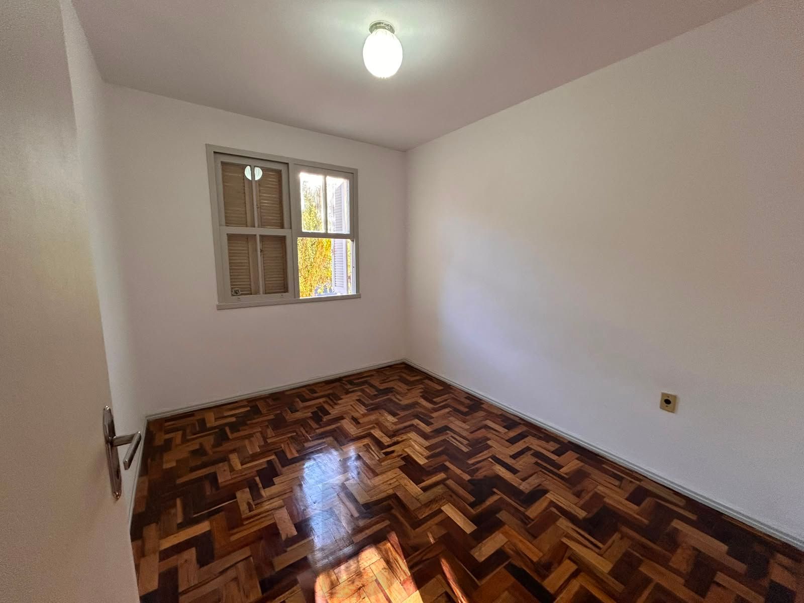 2D DESOCUPADO COM VAGA, NO JARDIM BOTÂNICO, PRÓXIMO AO BOURBON — foto 4