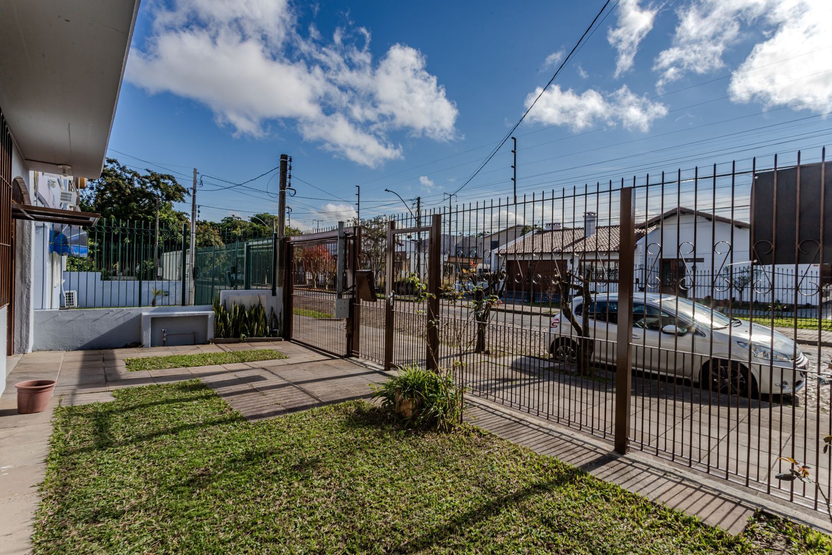 Casa no Partenon com 4 dormitórios e 4 vagas DESOCUPADA — foto 57