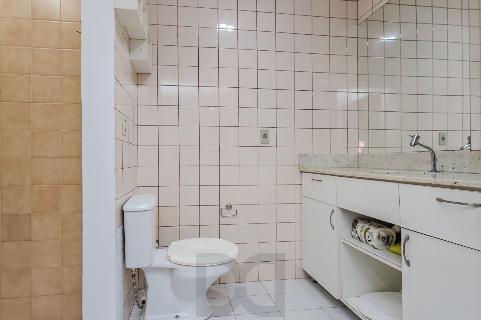 Casa no Partenon com 4 dormitórios e 4 vagas DESOCUPADA — foto 15