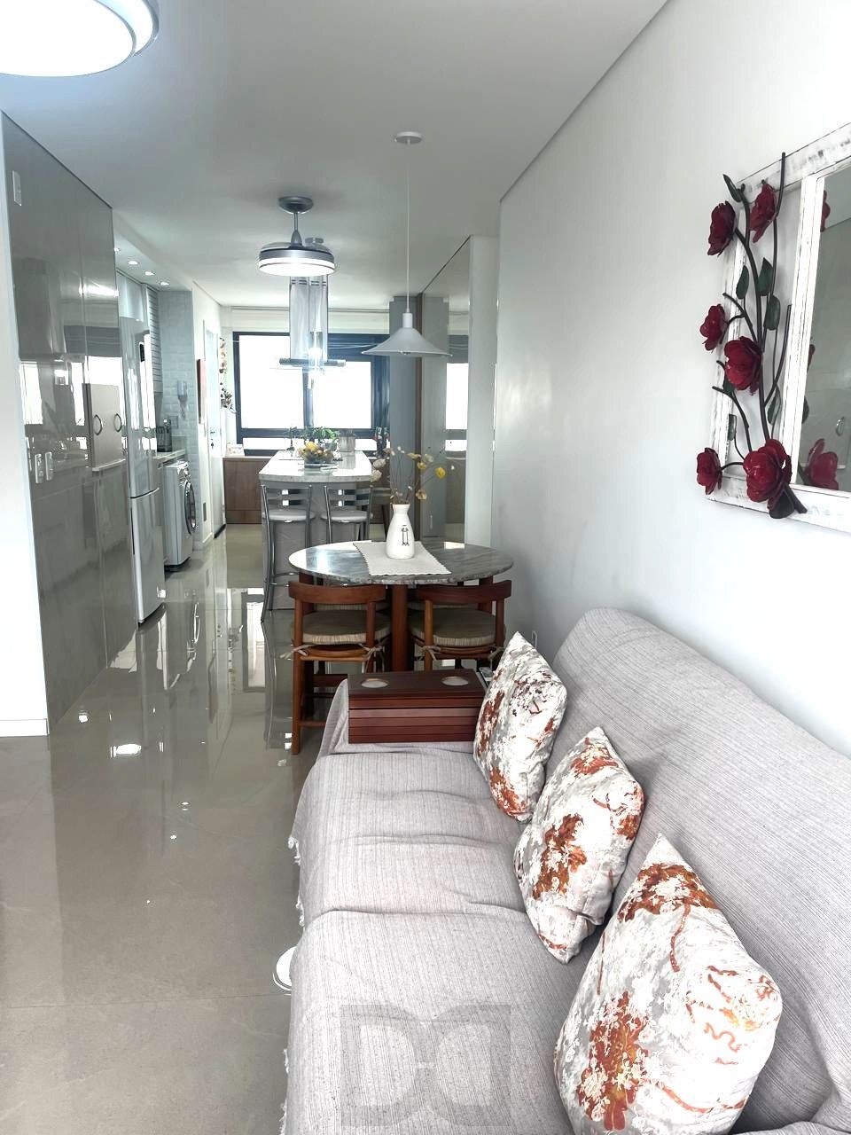 Apartamento no bairro Cristal de 2 dormitórios e vaga MOBILIADO — foto 4