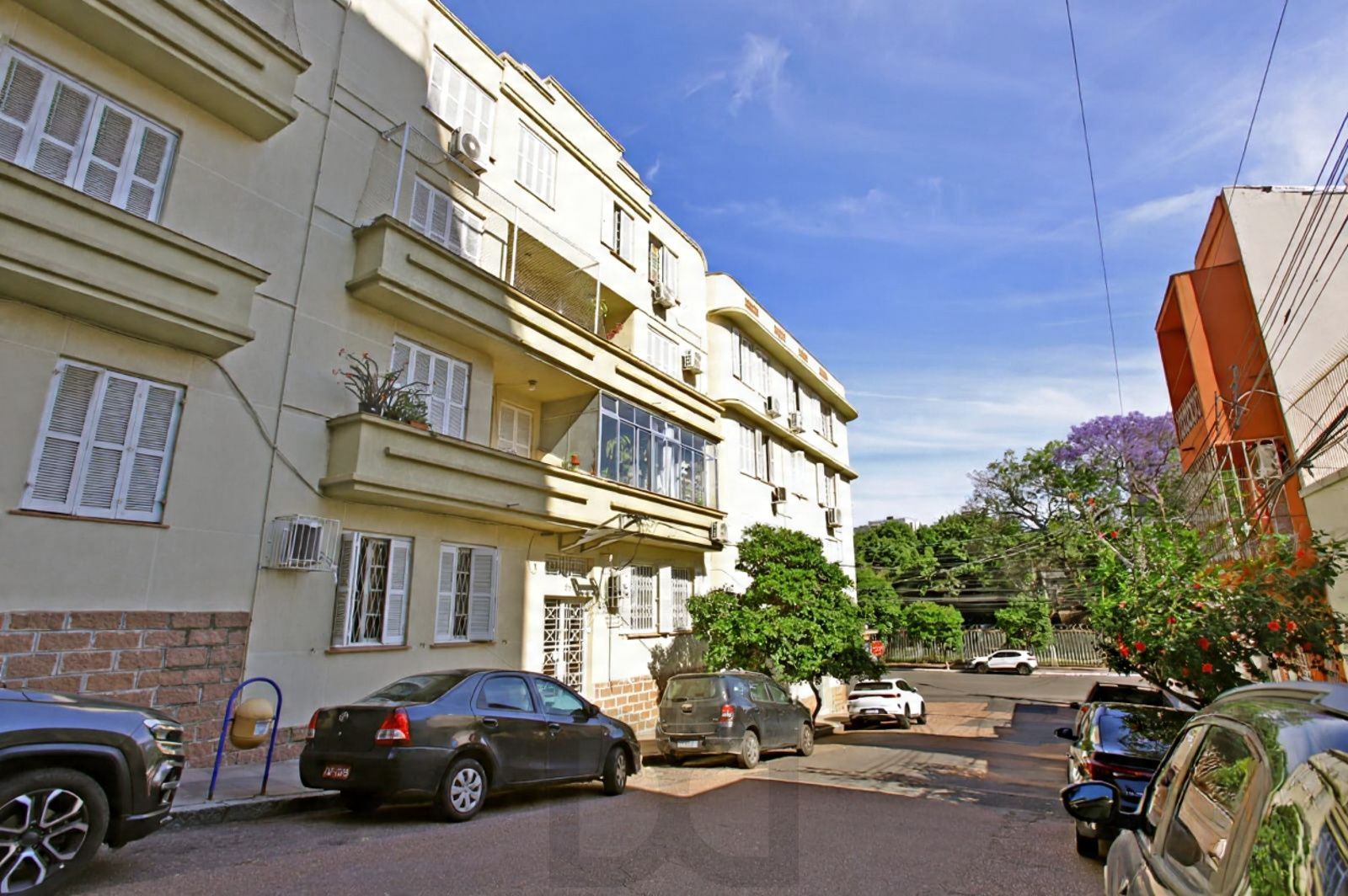 Apartamento térreo no Centro de 1 dormitório DESOCUPADO — foto 1