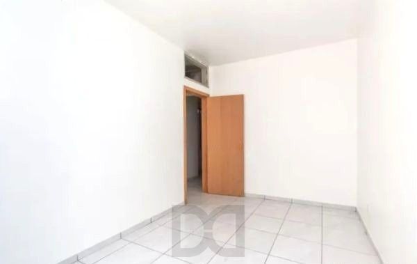 Apartamento de 2 dormitórios térreo DESOCUPADO no bairro Praia de Belas — foto 10