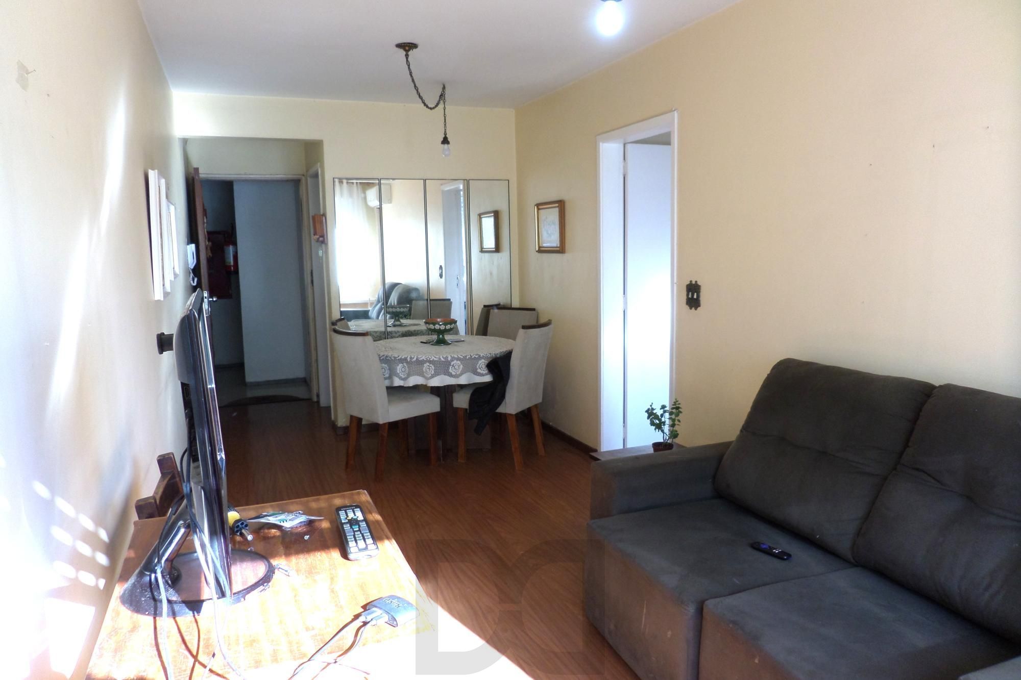 Apartamento no Centro de 2 dormitórios dependência DESOCUPADO — foto 5