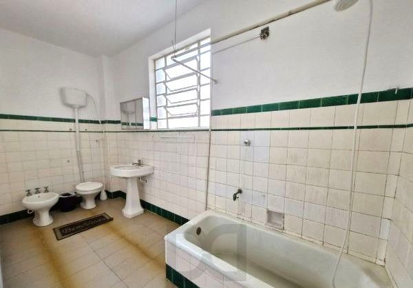 Apartamento no Centro de 3 dormitórios DESOCUPADO — foto 10