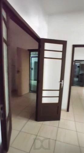 Apartamento no Centro de 3 dormitórios e dependência DESOCUPADO — foto 29
