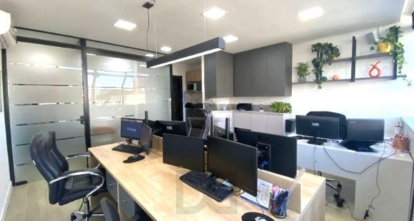 Sala comercial no bairro Petrópolis MOBILIADA com vaga — foto 7