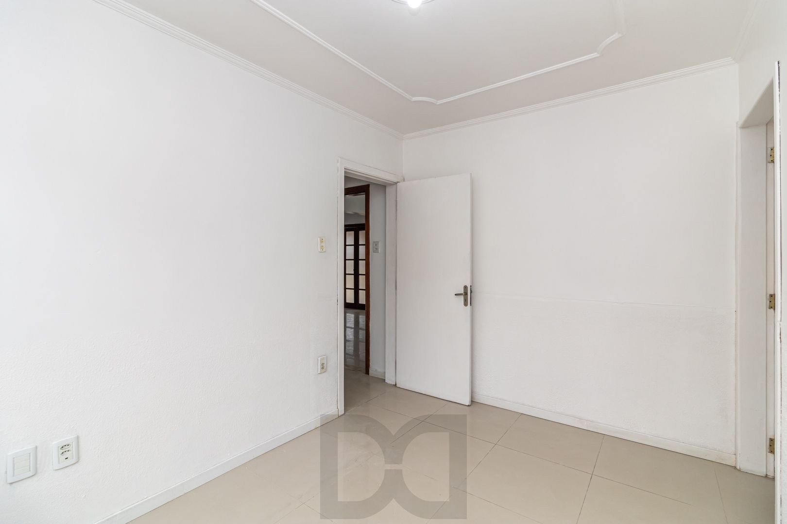 Casa no bairro Sarandi com 4 dormitórios e 4 vagas — foto 31