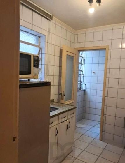 Apartamento no Centro de 1 dormitório DESOCUPADO — foto 5