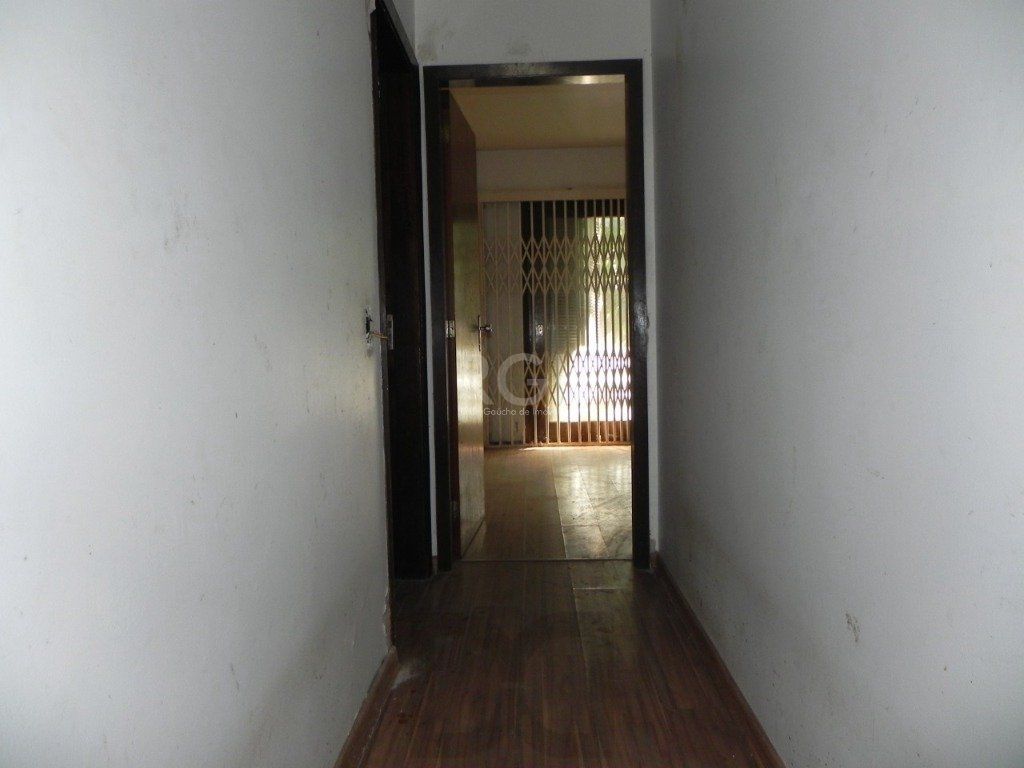 Casa para Venda - 110m², 4 dormitórios, sendo 1 suites, 4 vagas - Jardim Itu — foto 2