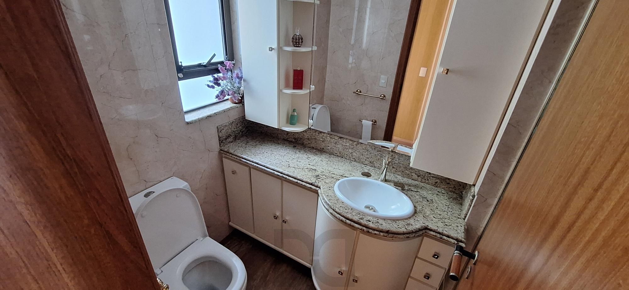 LINDO APARTAMENTO COM VISTAS NA MELHOR LOCALIZAÇÃO DO BAIRRO PETRÓPOLIS — foto 33
