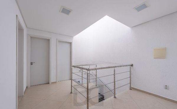 Casa sobrado no bairro Vila Ipiranga de 3 dormitórios e 2 vagas — foto 8