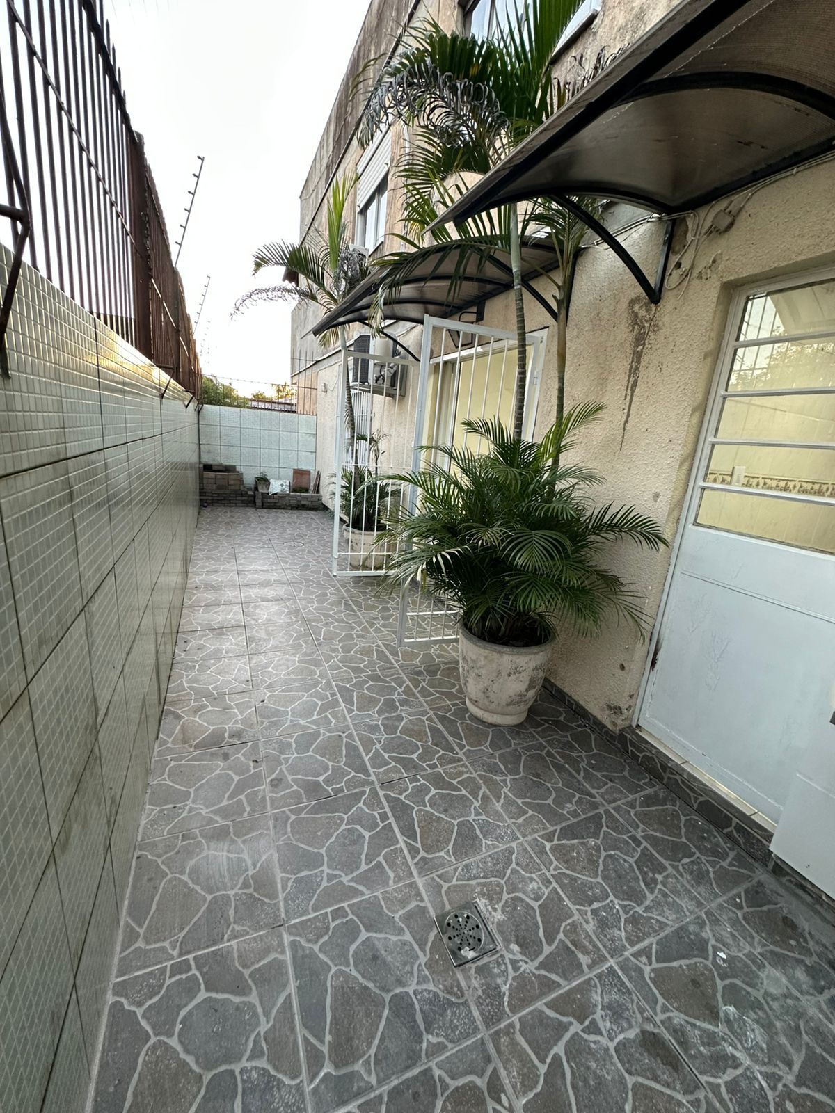 Apartamento com 3 Quartos, térreo com pátio privativo, 1 vaga coberta à Venda, 88m² privativos, só R$ 299.000 — foto 18