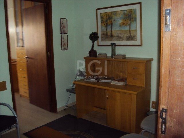 Conjunto / Sala para Venda MOBILIADA no bairro Petrópolis DESOCUPADA — foto 5