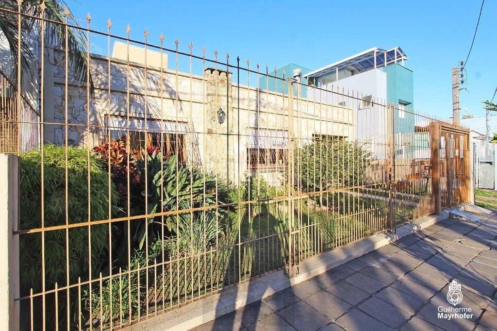 Casa no bairro Cavalhada de 3 dormitórios e amplo pátio — foto 36
