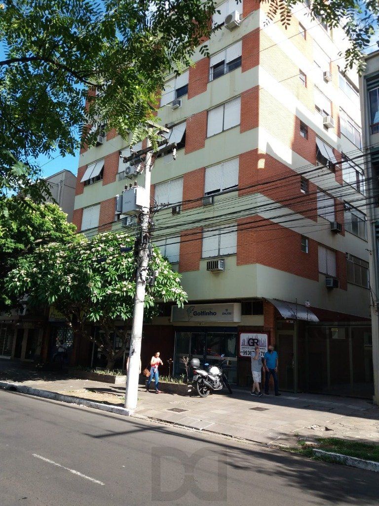 Apartamento no bairro Auxiliadora de 2 dormitórios dependência e vaga DESOCUPADO — foto 24