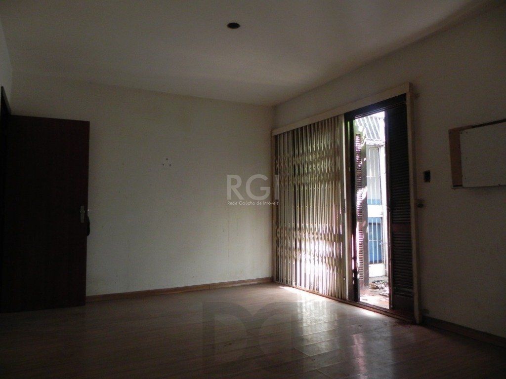 Casa para Venda - 110m², 4 dormitórios, sendo 1 suites, 4 vagas - Jardim Itu — foto 8