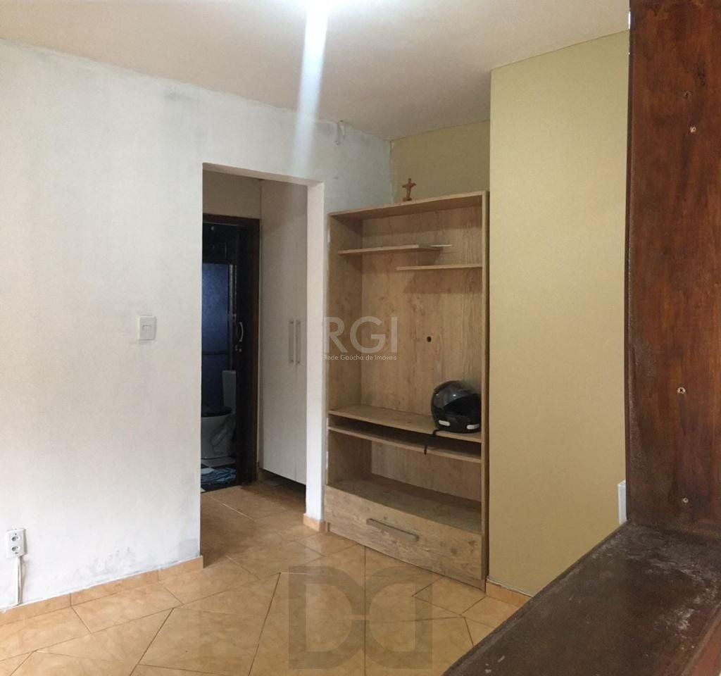 Apartamento 01 dormitório, no bairro Rubem Berta, em Porto Alegre - RS. — foto 2