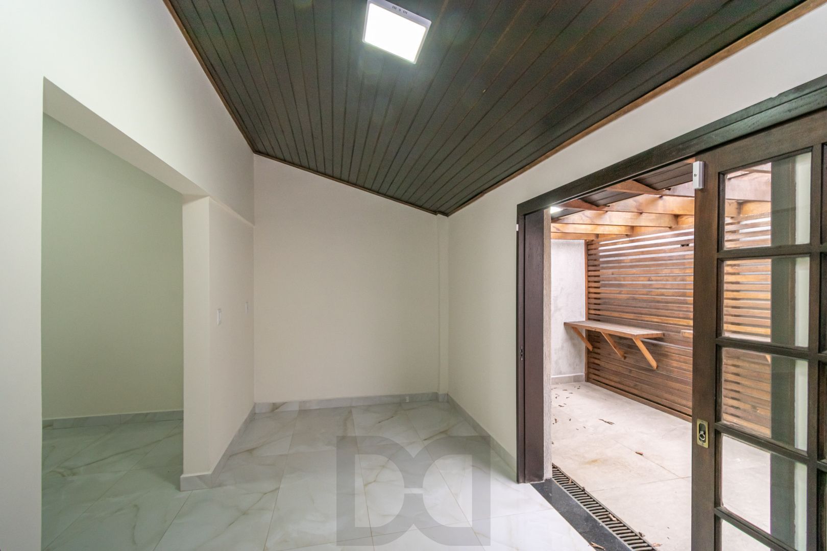 Casa sobrado no bairro Cristal de 3 dormitórios e 3 vagas DESOCUPADA — foto 14