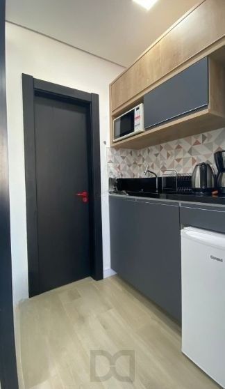 Sala comercial no bairro Petrópolis MOBILIADA com vaga — foto 15