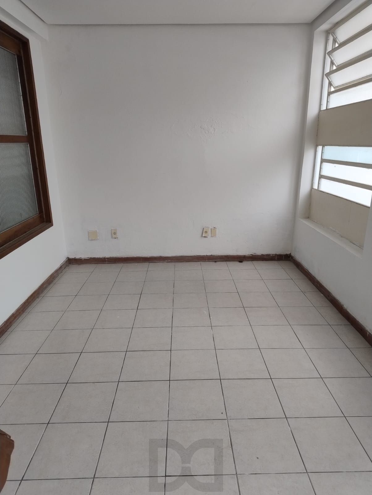 CASA MISTA COMERCIAL NO TÉRREO E RESIDENCIAL EM CIMA — foto 26