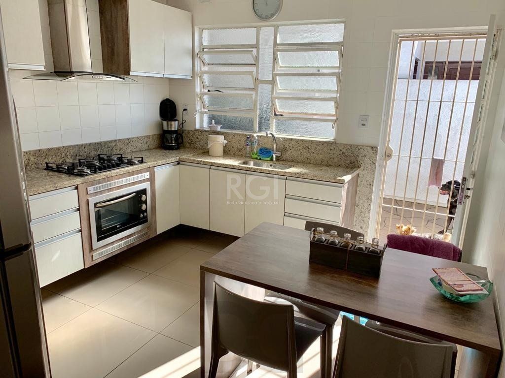 Casa para Venda - 323m², 4 dormitórios, sendo 2 suites, 3 vagas - Jardim Itu — foto 25