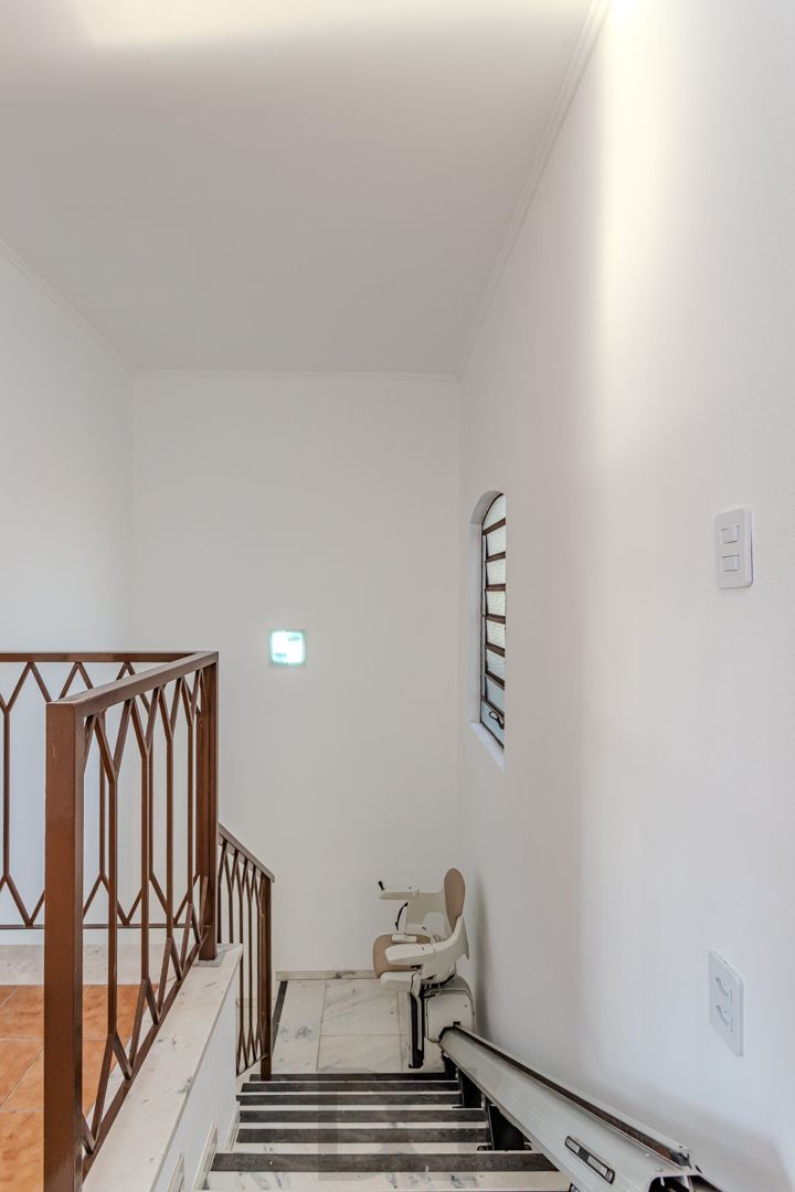 Casa no Partenon com 4 dormitórios e 4 vagas DESOCUPADA — foto 28